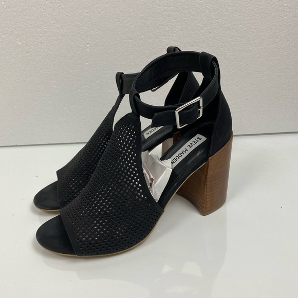 Steve‎ Madden Sawyer Black Ankle Strap Leather Upper Islet Laser Cut Sandals 8 M - Picture 10 of 13